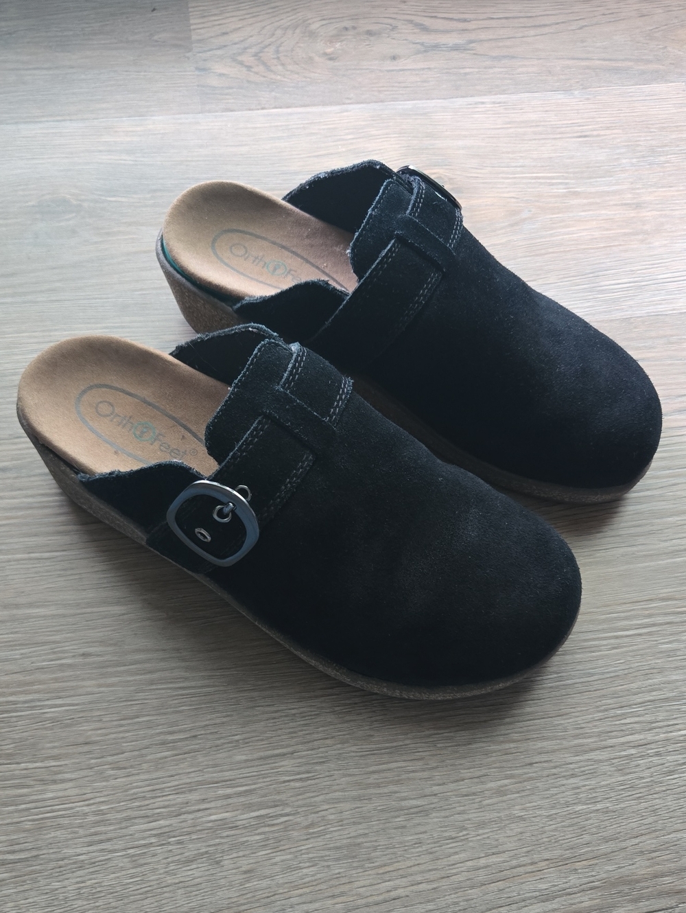Orthofeet Black Suede Clogs